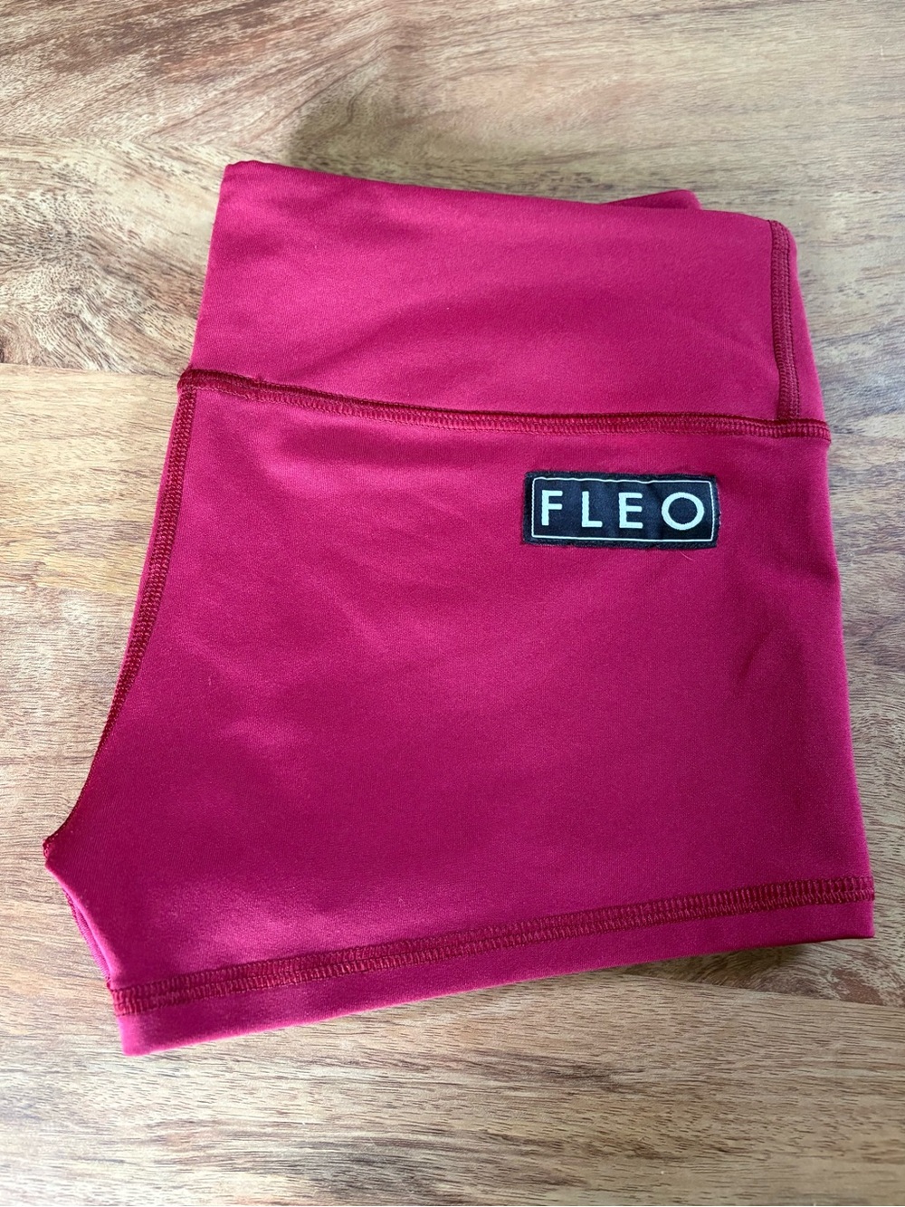 NWT FLEO Women's Performance Shorts 3.25 Medium